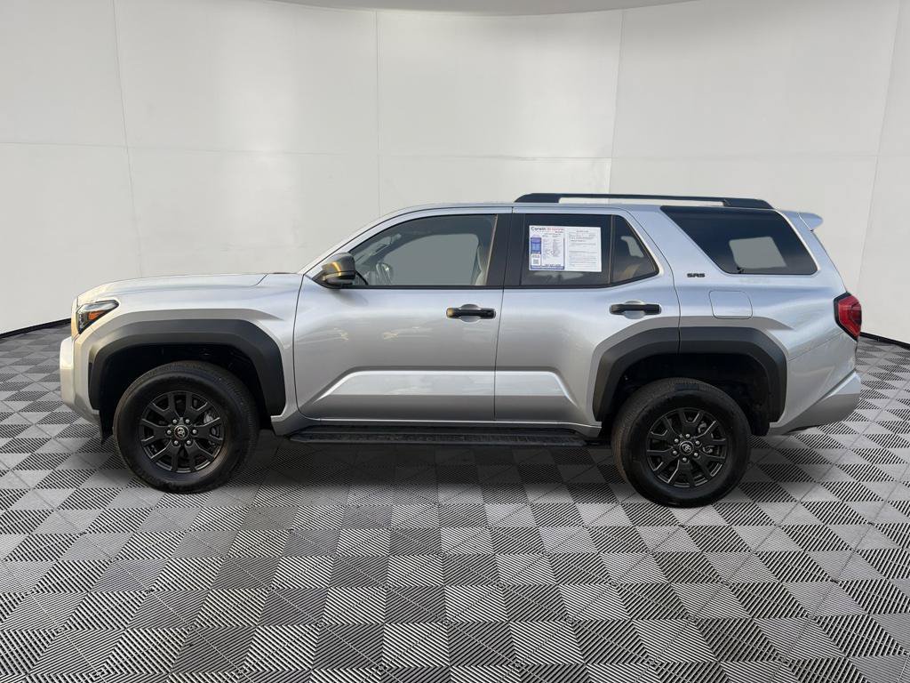 Used 2026 Toyota 4Runner SR5 AWD/4WD image 4