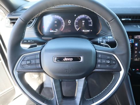 New 2026 Jeep Grand Cherokee Limited AWD/4WD image 3