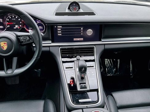 Used 2023 Porsche Panamera Platinum Edition image 6