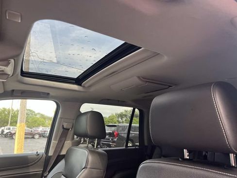 Used 2017 Chevrolet Tahoe Premier AWD/4WD image 24