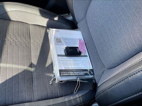 Used 2023 Kia Seltos S image 10