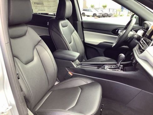 New 2026 Jeep Compass Limited image 36