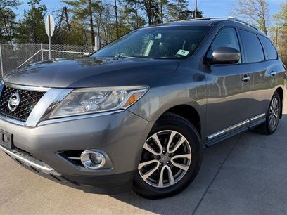 Used 2015 Nissan Pathfinder SL w/ SL Premium Package