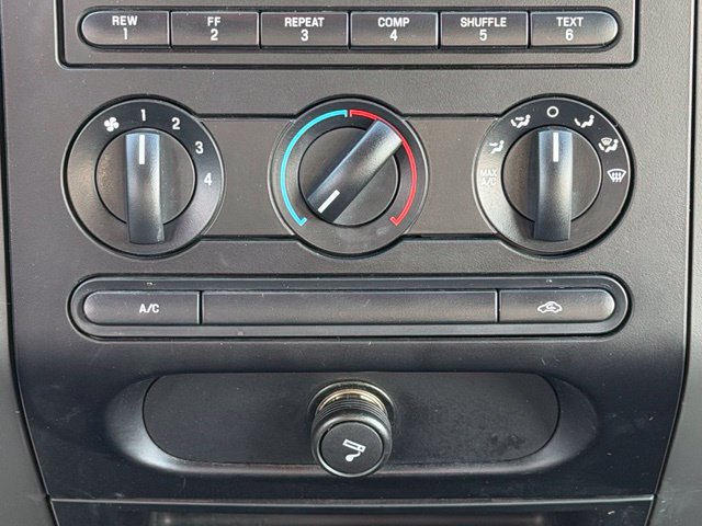 Used 2004 Ford F150 XLT AWD/4WD image 25