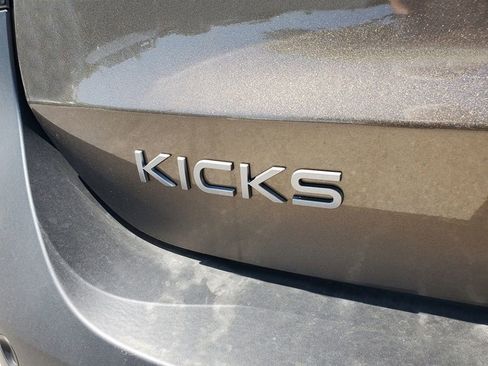 New 2026 Nissan Kicks SV w/ SV Premium Package FWD image 10