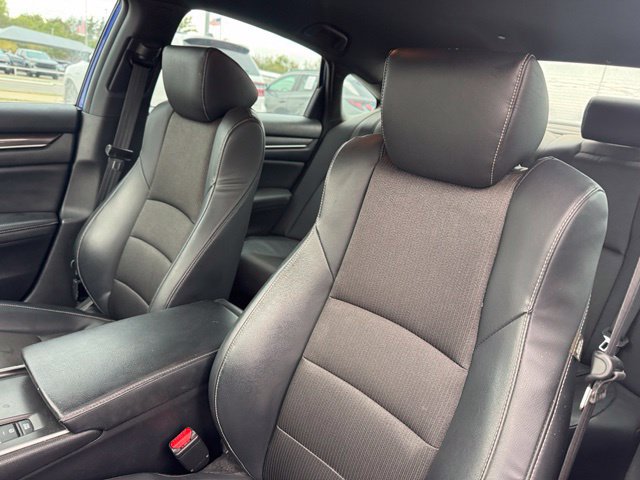 Used 2018 Honda Accord Sport image 10