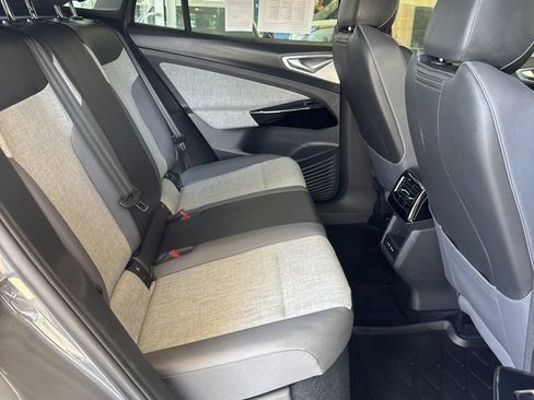 Certified 2023 Volkswagen ID.4 Pro RWD image 8