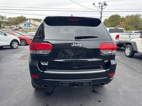 Used 2018 Jeep Grand Cherokee Overland AWD/4WD image 7