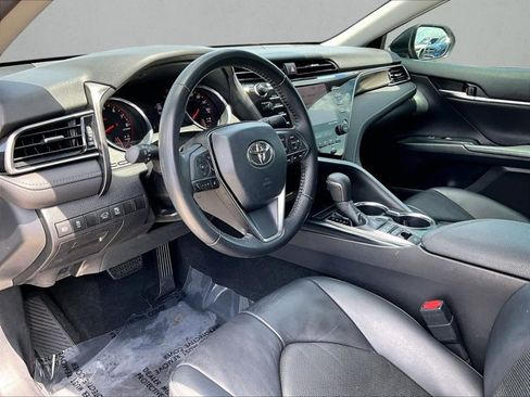 Used 2019 Toyota Camry XSE FWD image 14