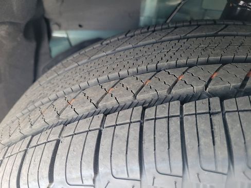 New 2025 Nissan Murano SL image 13