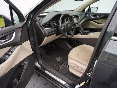 Used 2019 Buick Enclave Essence AWD/4WD image 13
