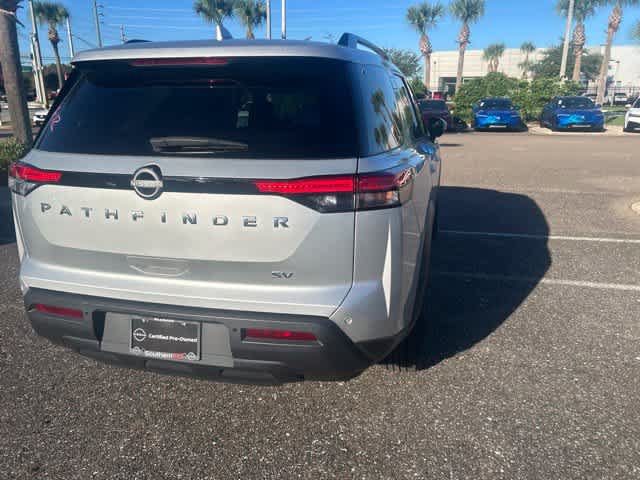 Used 2024 Nissan Pathfinder SV FWD image 12