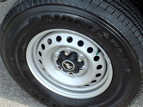 Used 2025 Ford Bronco 4-Door image 6