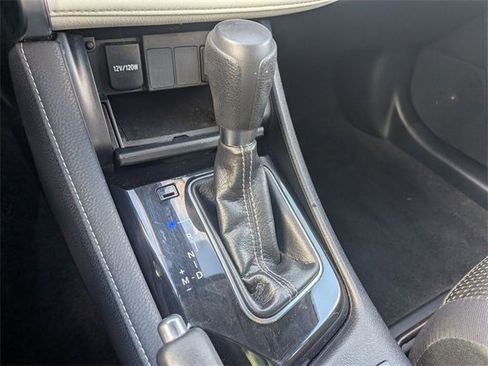 Used 2018 Toyota Corolla iM image 15