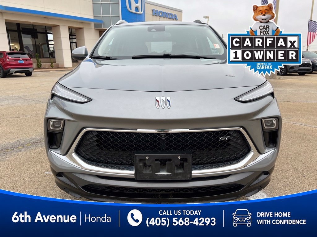 Used 2024 Buick Encore GX Sport Touring w/ Advanced Technology Package FWD image 2