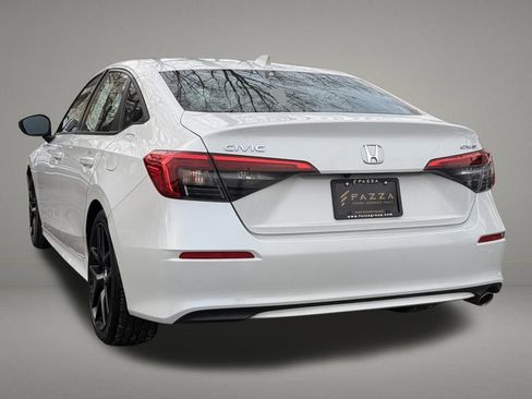 Used 2022 Honda Civic Sport image 3