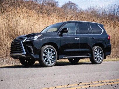 Used 2021 Lexus LX 570 4WD w/ 3rd Row & Luxury Pkg