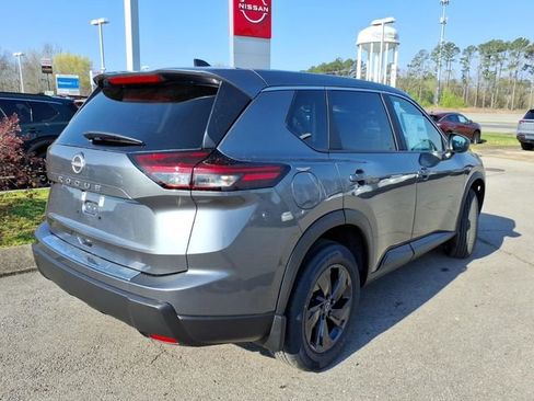 New 2026 Nissan Rogue SV FWD image 3