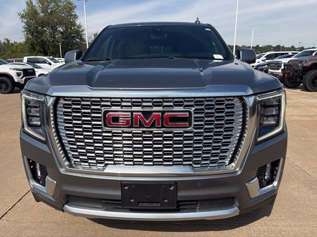 Used 2021 GMC Yukon Denali w/ Denali Premium Package AWD/4WD image 8