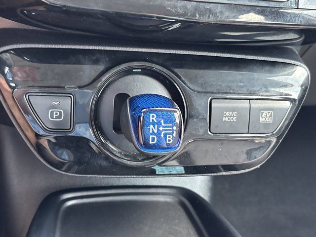 Used 2022 Toyota Prius LE FWD image 34