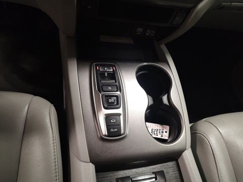 Used 2021 Honda Pilot Special Edition image 8