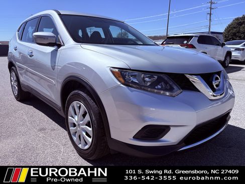 Used 2014 Nissan Rogue S image 22