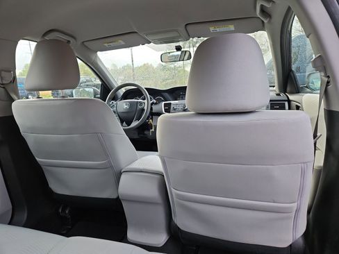 Used 2015 Honda Accord LX image 18
