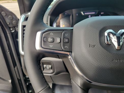 Used 2026 RAM 2500 Laramie AWD/4WD image 19