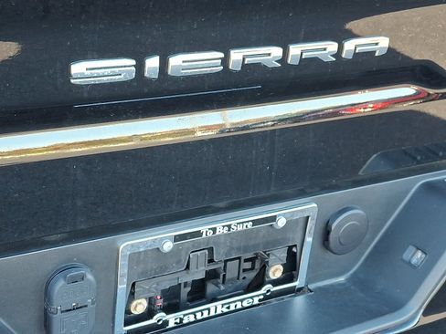 Used 2022 GMC Sierra 1500 Elevation w/ LPO, Elevation Black Package image 31