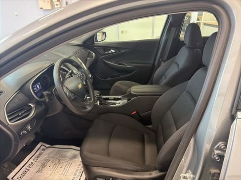 Used 2024 Chevrolet Malibu LT image 10