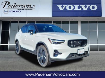 New 2026 Volvo XC40 B5 Ultra w/ Climate Package