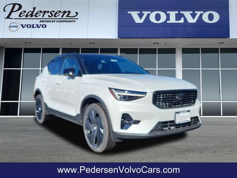 New 2026 Volvo XC40 B5 Ultra w/ Climate Package image 1