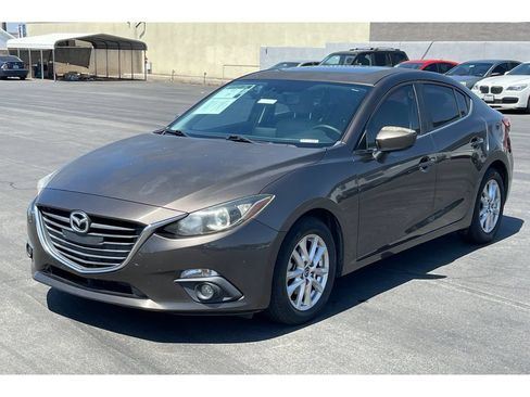 Used 2016 MAZDA MAZDA3 i Touring w/ Popular Equipment Package FWD image 2