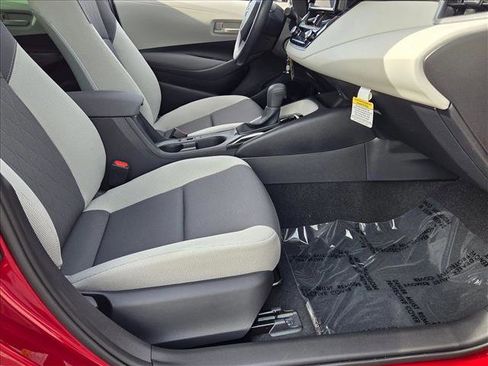 Certified 2025 Toyota Corolla LE image 20