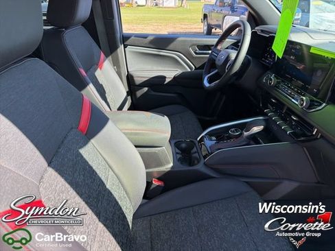 Certified 2025 Chevrolet Colorado Z71 w/ Technology Package AWD/4WD image 22