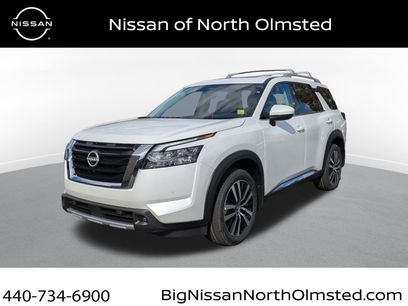 New 2025 Nissan Pathfinder Platinum w/ Cargo Package