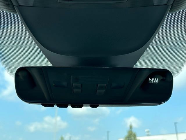 Certified 2022 Volkswagen Taos SEL AWD/4WD image 39