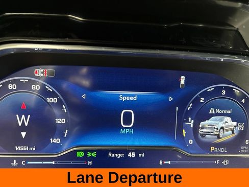 Used 2025 Chevrolet Silverado 1500 LT AWD/4WD image 16