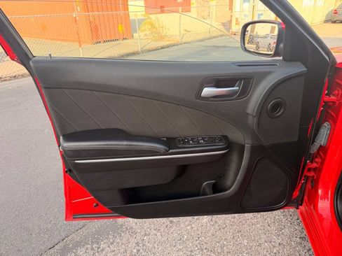 Used 2022 Dodge Charger SXT RWD image 23