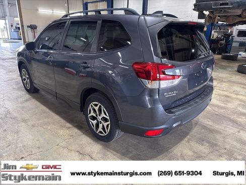 Used 2021 Subaru Forester Premium w/ Popular Package #1 image 5