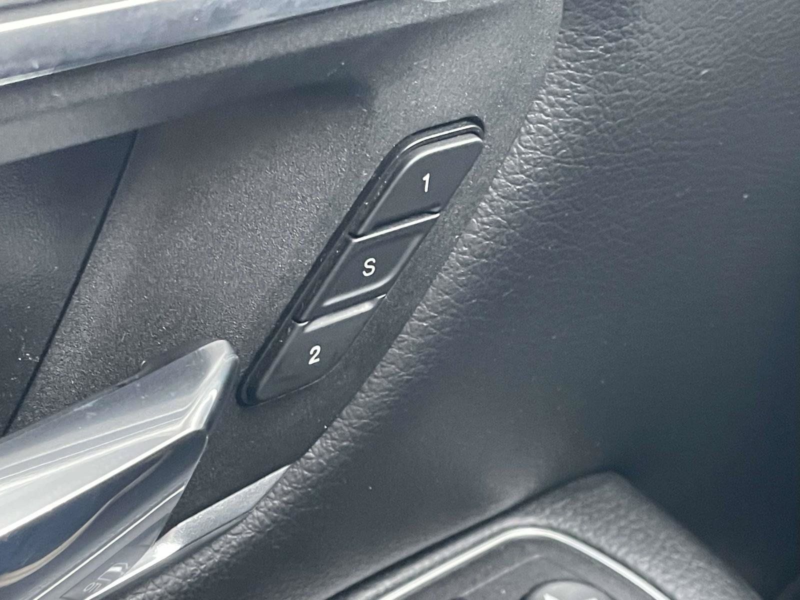 Used 2024 RAM 1500 Laramie RWD image 12