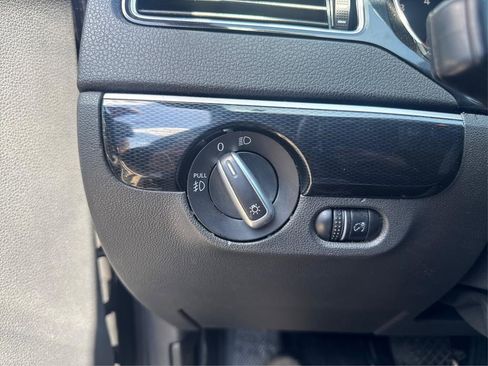 Used 2018 Volkswagen Jetta Sport FWD image 16