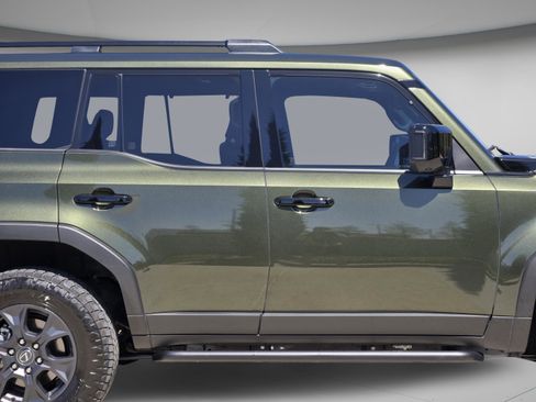 Certified 2024 Lexus GX 550 image 33