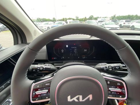 New 2026 Kia Carnival SX Prestige FWD image 12