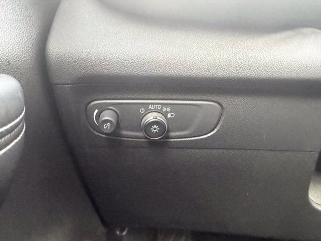 Used 2021 Buick Envision Essence FWD image 14