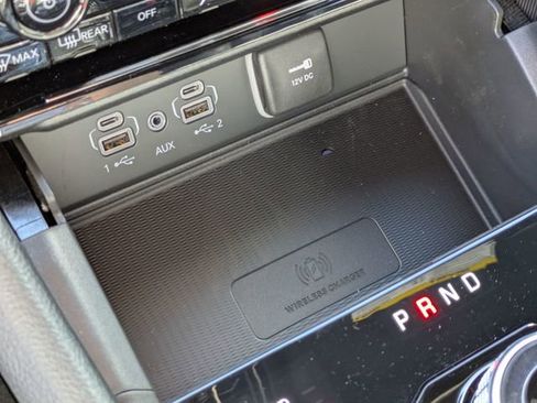 New 2025 Jeep Grand Cherokee Limited w/ Luxury Tech Group II image 33