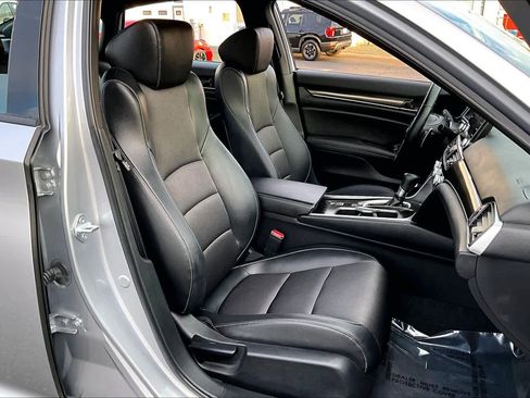 Used 2022 Honda Accord Sport image 8