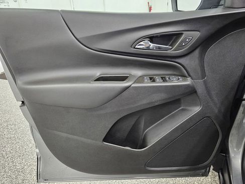Used 2023 Chevrolet Equinox LT image 13