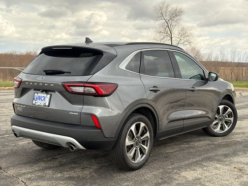 Used 2025 Ford Escape Platinum AWD/4WD image 4