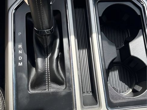 Used 2018 Ford F150 Lariat RWD image 28